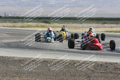 media/Jun-01-2024-CalClub SCCA (Sat) [[0aa0dc4a91]]/Group 4/Race/